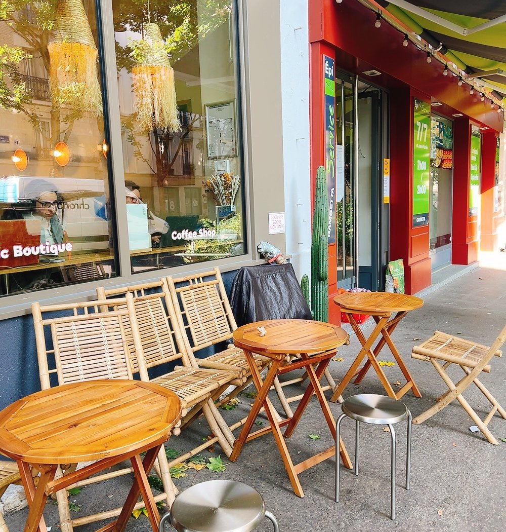 Othman café & Holistic boutique 2
